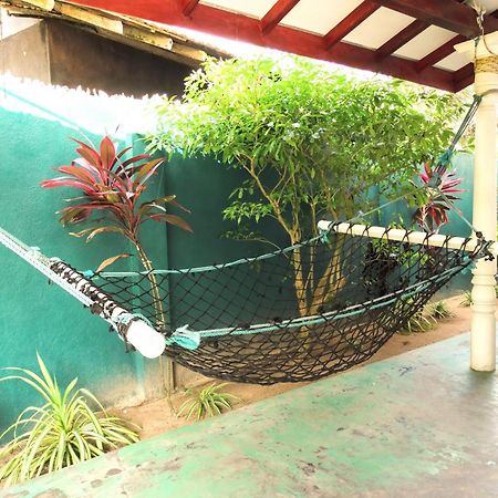 Private Beach House In 米瑞莎 外观 照片