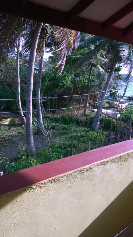 Private Beach House In 米瑞莎 外观 照片